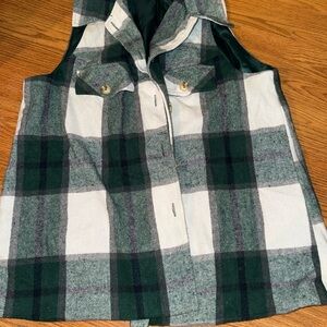 SHEIN Plus Green Plaid Vest